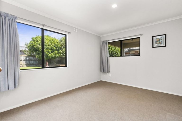 Photo of property in 22 Hoyte Place, Pukehangi, Rotorua, 3015