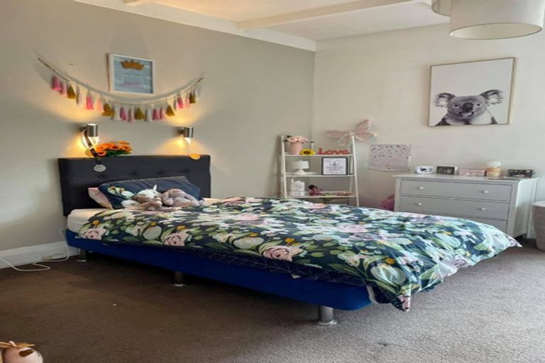 Photo of property in 17 Pakuranga Road, Pakuranga, Auckland, 2010