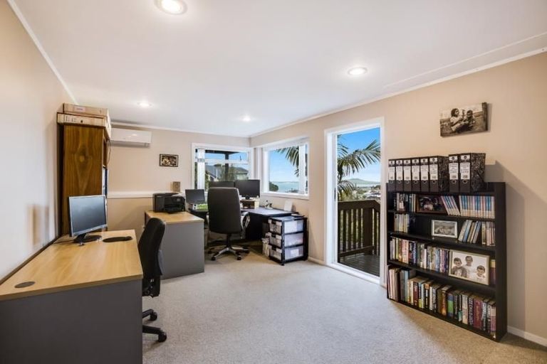 Photo of property in 1/114 Sunrise Avenue, Mairangi Bay, Auckland, 0630