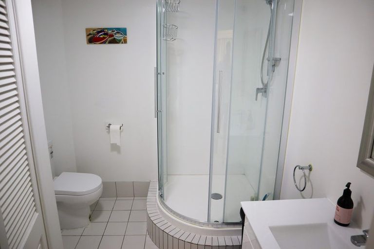 Photo of property in Mansfield Towers, 1 Grant Road, Thorndon, Wellington, 6011