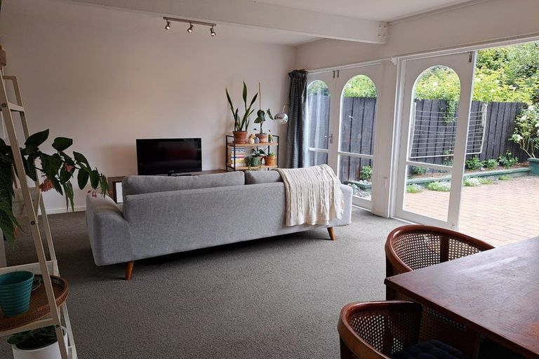 Photo of property in Cornwall Gardens, 12/27 Cornwall Street, St Albans, Christchurch, 8014