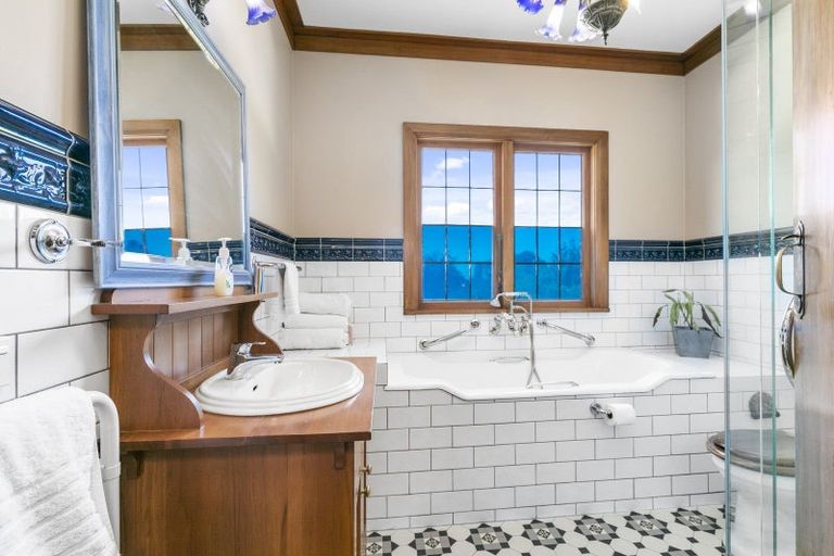 Photo of property in 345 Hebden Crescent, Kelson, Lower Hutt, 5010