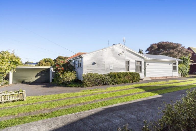 Photo of property in 32 Harapaki Road, Meadowbank, Auckland, 1072