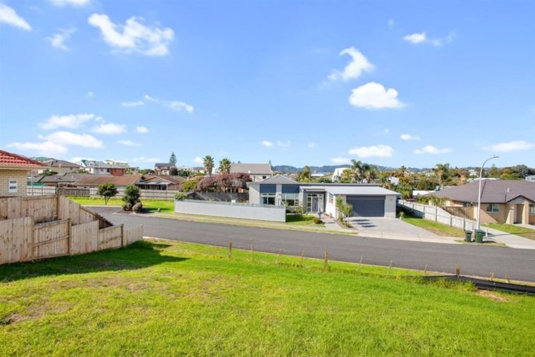 Photo of property in 43 Omega Place, Coastlands, Whakatane, 3120