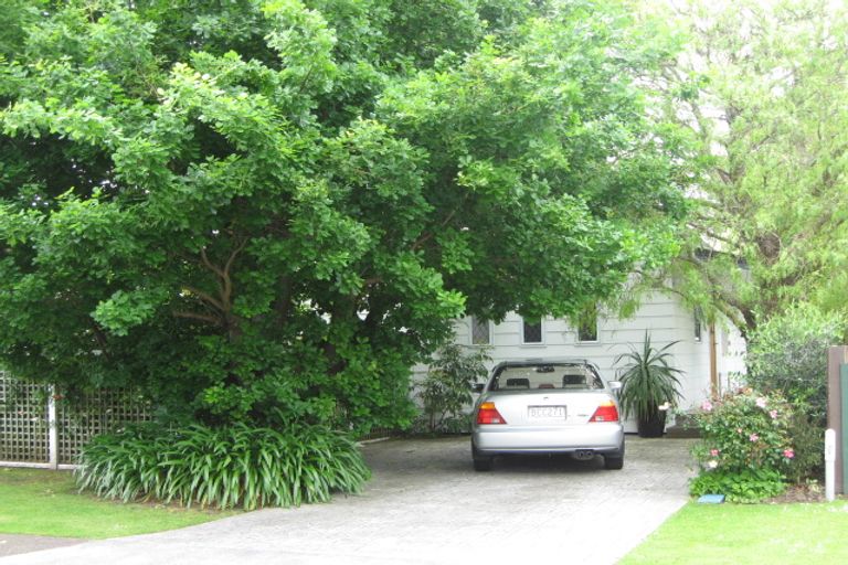 Photo of property in 2/83 The Circle, Manly, Whangaparaoa, 0930