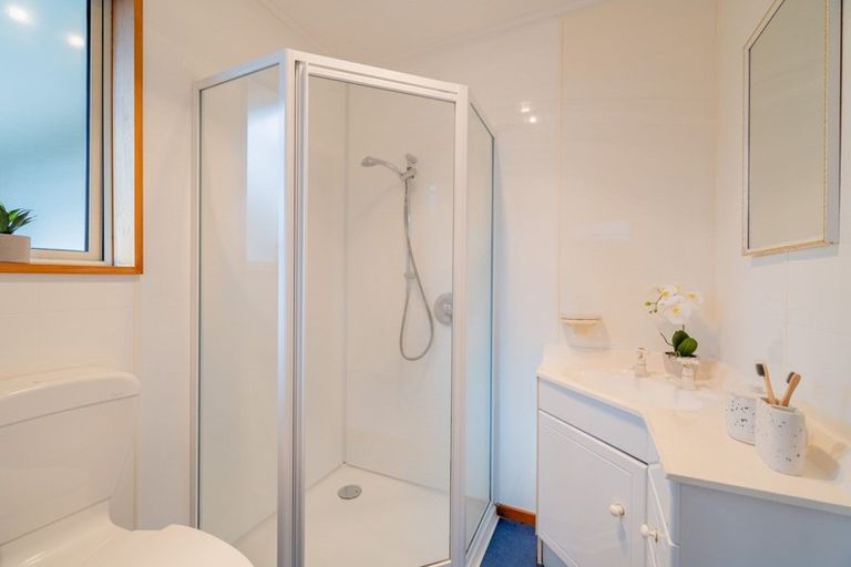 Photo of property in 6 Sylvia Baker Place, Te Anau, 9600