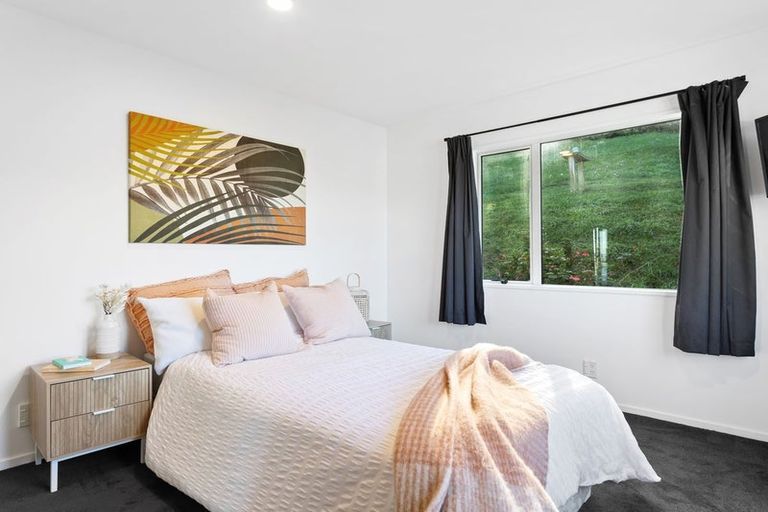 Photo of property in 16 Dudley Road, Lyttelton, 8082