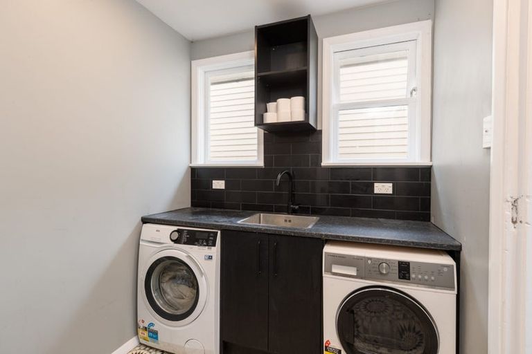 Photo of property in 37 Downes Street, Titahi Bay, Porirua, 5022