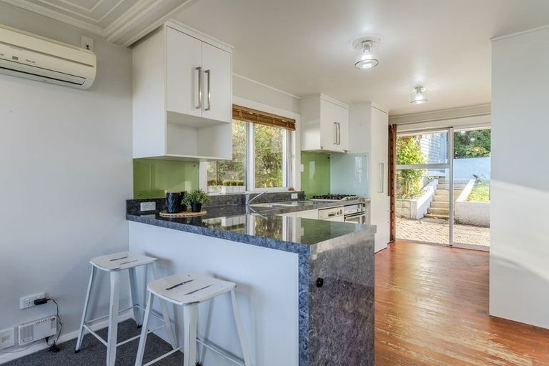 Photo of property in 14 Seaview Terrace, Kew, Dunedin, 9012