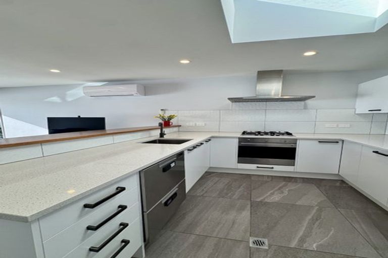 Photo of property in 10/148 Evans Bay Parade, Roseneath, Wellington, 6021