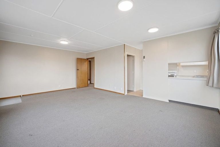 Photo of property in 49 Charnwood Crescent, Bishopdale, Christchurch, 8051