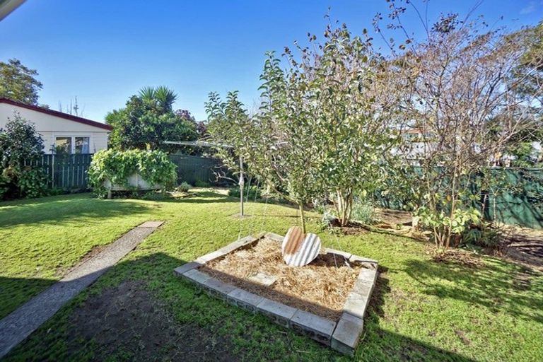 Photo of property in 13b Harris Street, Te Puke, 3119