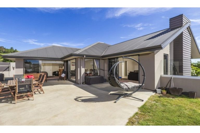 Photo of property in 42 Covent Drive, Stoke, Nelson, 7011