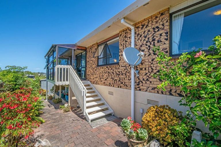 Photo of property in 1/213 Hibiscus Coast Highway, Red Beach, 0932