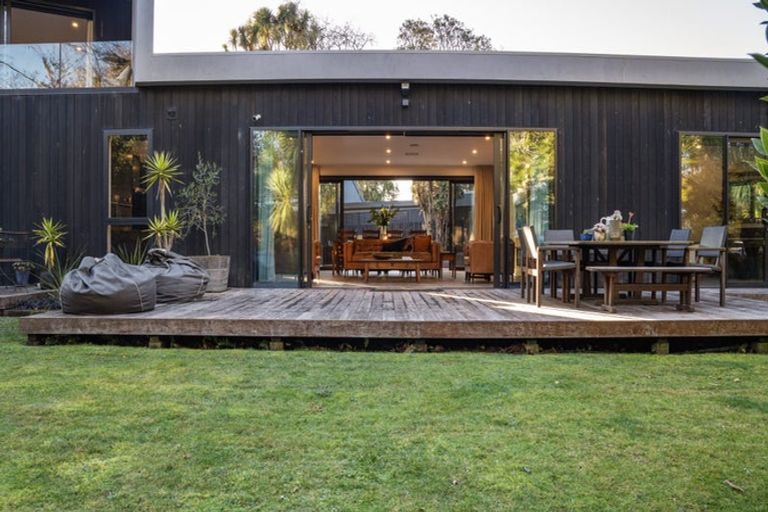 Photo of property in 11 Girvan Street, Fendalton, Christchurch, 8041