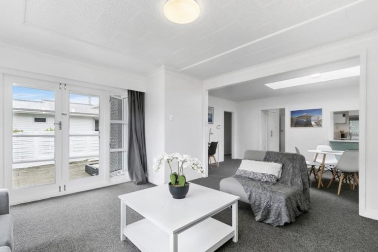 Photo of property in 20 Parenga Street, Wainuiomata, Lower Hutt, 5014