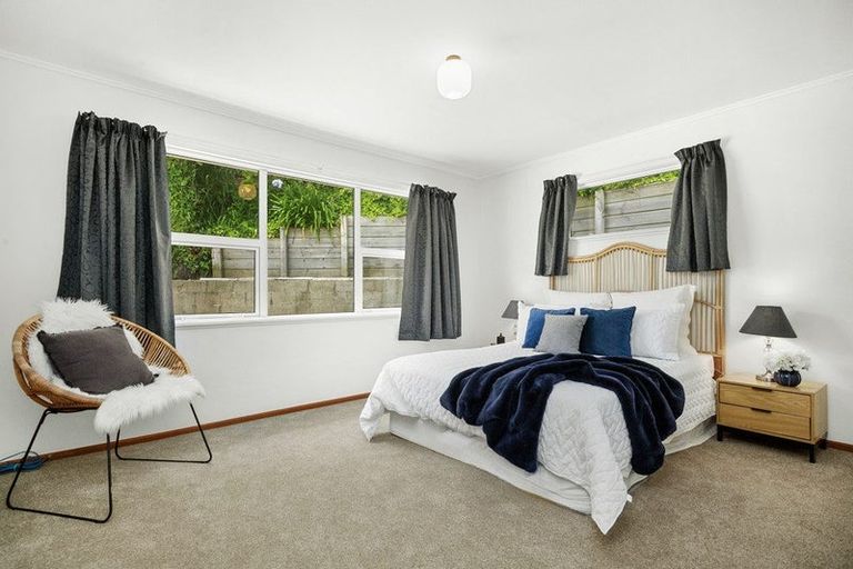Photo of property in 12 Pembroke Street, Tawa, Wellington, 5028