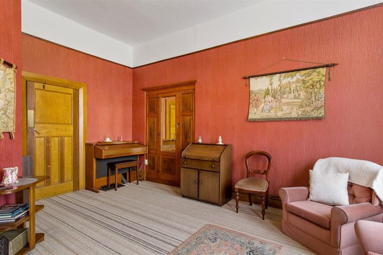 Photo of property in 90 Shearman Street, Waimate, 7924