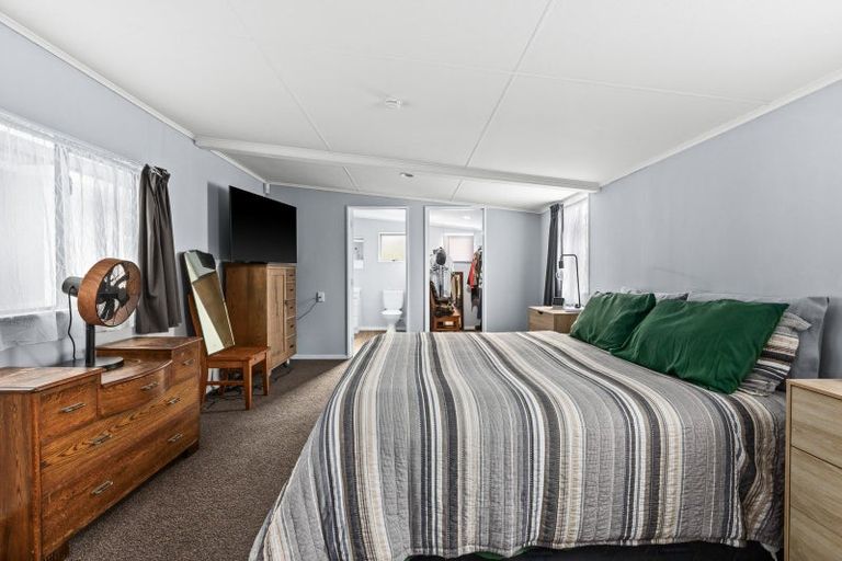Photo of property in 18 Norwich Crescent, Tamatea, Napier, 4112