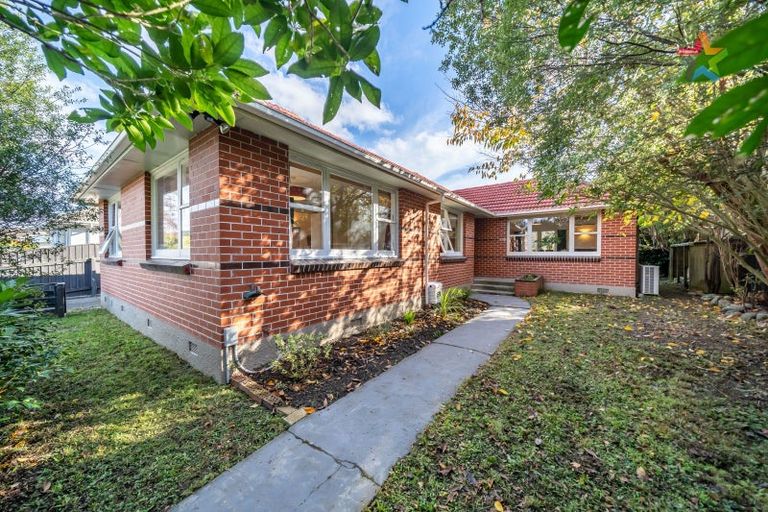 Photo of property in 46 Whirinaki Crescent, Heretaunga, Upper Hutt, 5018