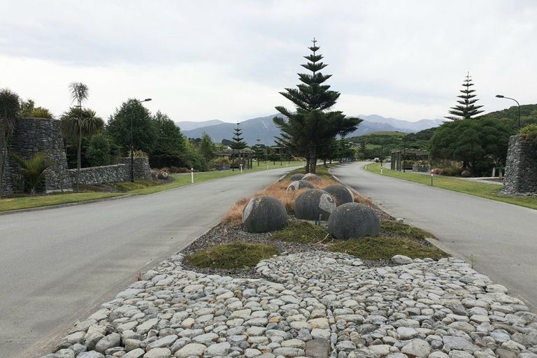 Photo of property in 14 Greenburn Way, Kaikoura Flat, Kaikoura, 7371