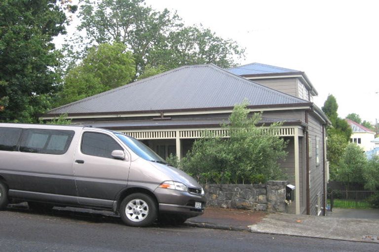 Photo of property in 14 Gunson Street, Freemans Bay, Auckland, 1011