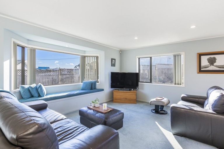 Photo of property in 139 Flanshaw Road, Te Atatu South, Auckland, 0610