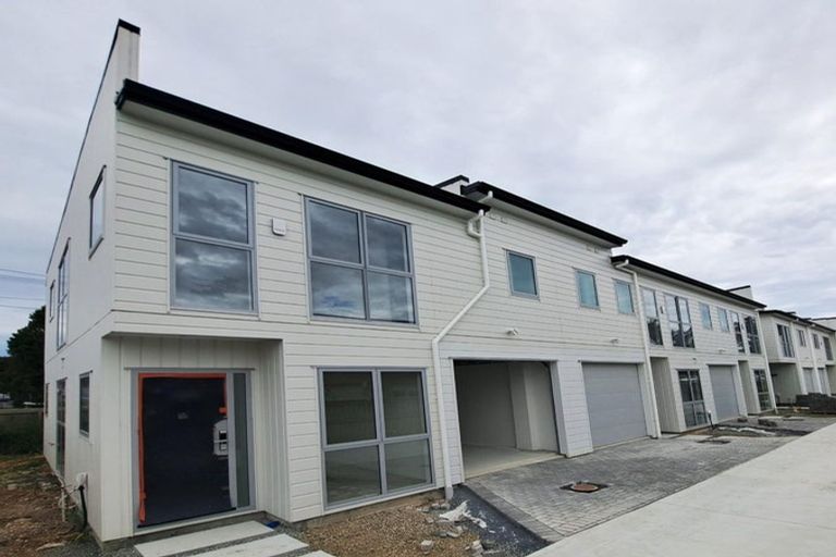 Photo of property in 37d Wyllie Road, Papatoetoe, Auckland, 2025