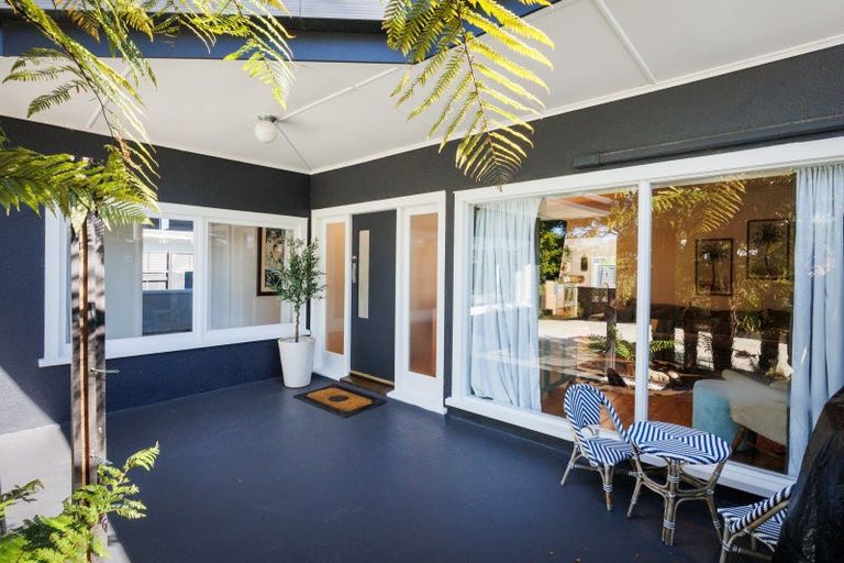 Photo of property in 59 Limbrick Street, Terrace End, Palmerston North, 4410