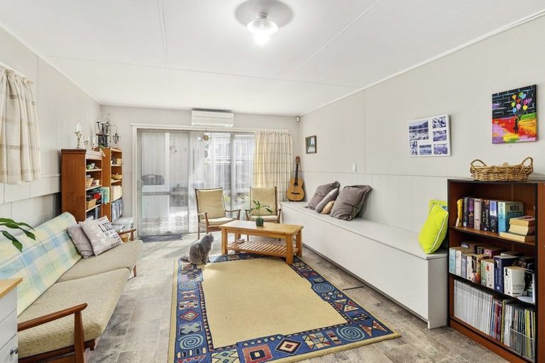 Photo of property in 12 Kennedy Drive, Levin, 5510