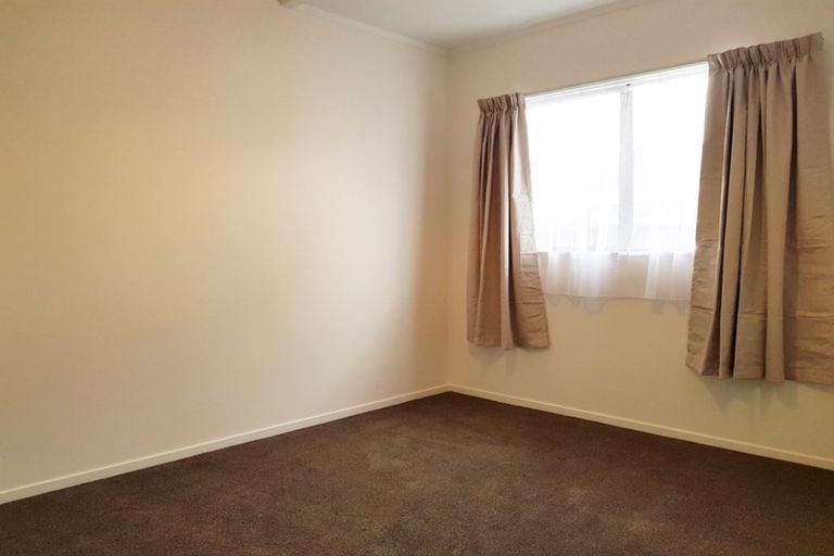 Photo of property in 4/25 Waterview Road West, Takanini, 2112