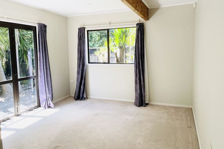 Photo of property in 112 Cossey Road, Drury, 2577