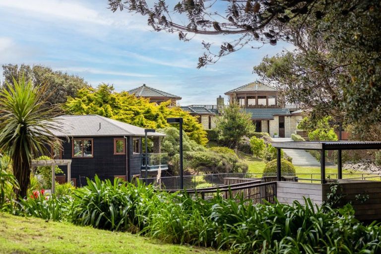 Photo of property in 24 Paetawa Road, Peka Peka, Waikanae, 5391