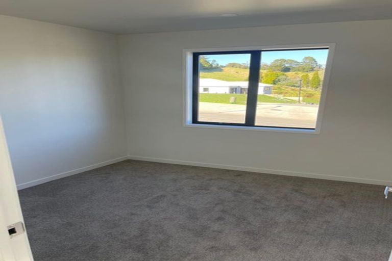 Photo of property in 77 Taukahiwi Road, Pukekohe, 2120