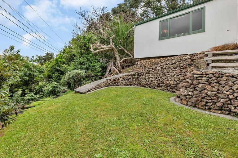 Photo of property in 9 Weir Crescent, Onerahi, Whangarei, 0110