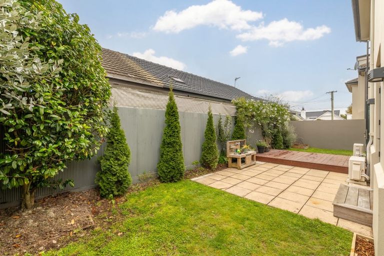 Photo of property in 85a Abberley Crescent, St Albans, Christchurch, 8014