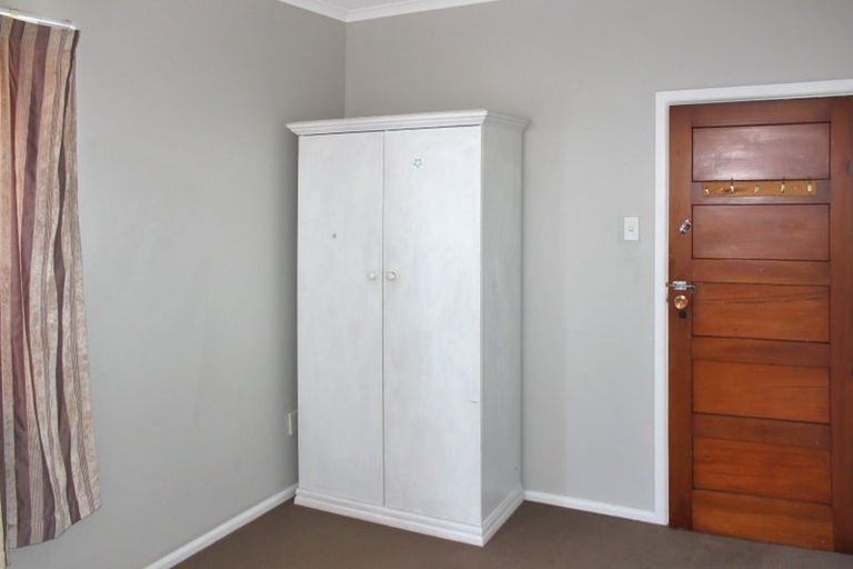 Photo of property in 12 Garvins Road, Hornby, Christchurch, 8042