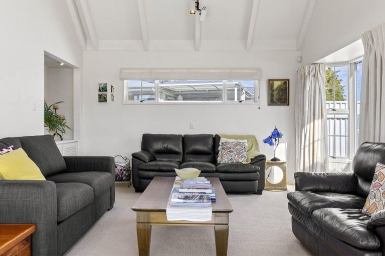 Photo of property in 26 Aubrey Crescent, Rainbow Point, Taupo, 3330