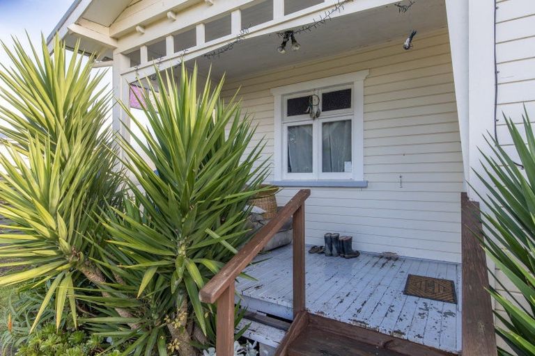 Photo of property in 38 Brogden Street, Otane, 4202