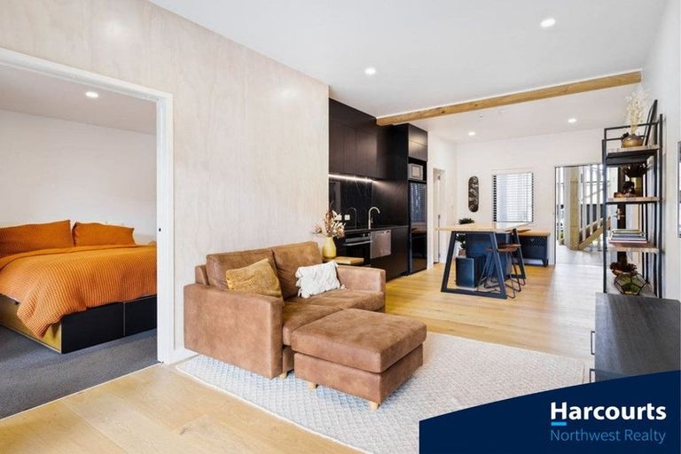 Photo of property in 3/167 Hobsonville Point Road, Hobsonville, Auckland, 0616