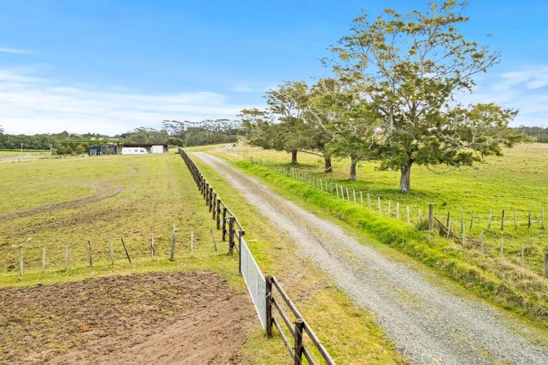 Photo of property in 175a Stanners Road, Kerikeri, 0295