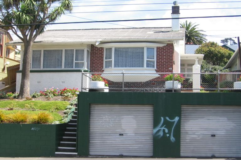 Photo of property in 38 Wallace Street, Mount Cook, Wellington, 6021