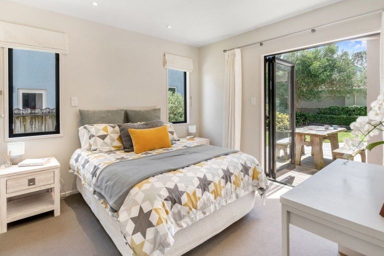 Photo of property in 27a The Parade, Bucklands Beach, Auckland, 2012