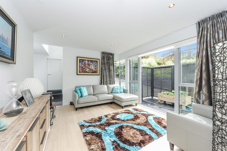 Photo of property in 20e Konini Road, Titirangi, Auckland, 0604