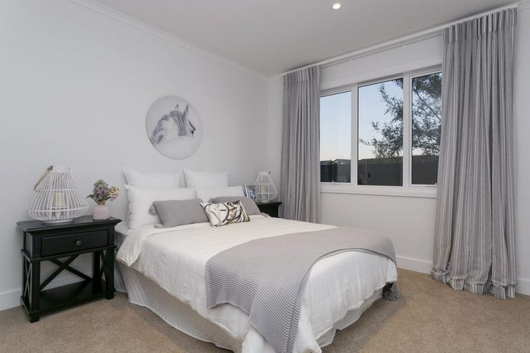 Photo of property in 14 Ridgeway Terrace, Taradale, Napier, 4112