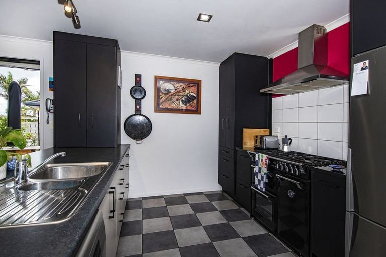 Photo of property in 50 Ocean View Rise, Ruakaka, 0116