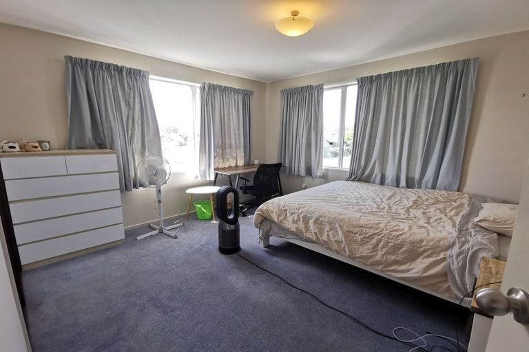 Photo of property in 19 Te Maru Place, Redwood, Christchurch, 8051