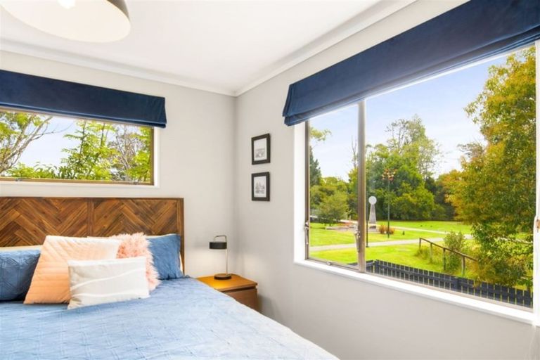 Photo of property in 2/123 Millbrook Road, Sunnyvale, Auckland, 0612