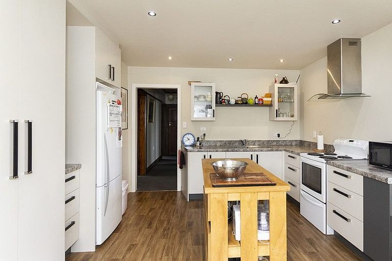 Photo of property in 24 Lune Street, South Hill, Oamaru, 9400