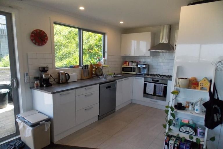 Photo of property in 1/127 Raroa Road, Aro Valley, Wellington, 6012